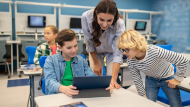 Click, Connect, Learn: The Best Digital Tools That Power Hybrid Classrooms